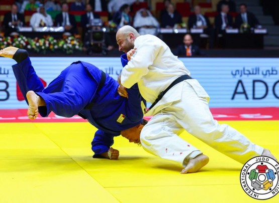 &ldquo;Böyük Dəbilqə&rdquo; turniri bir bürünc medalla yadda qaldı